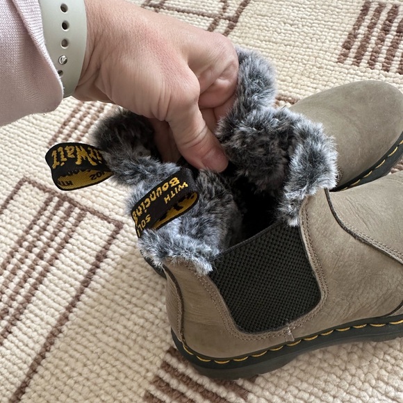 2976 Leonore Faux Fur Lined Nubuck Chelsea Boots size 7 - Picture 2 of 4